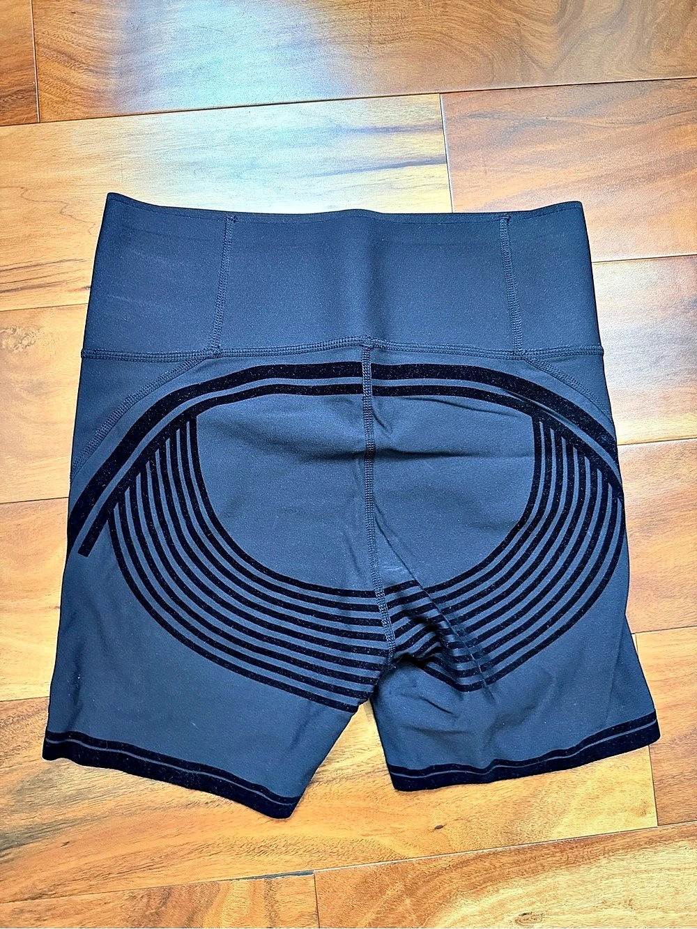 Fanka sculpting short legging Like New
